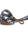 Outback Tails Canvas Leads
